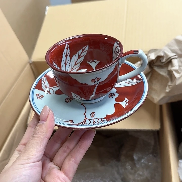 精品瓷器。