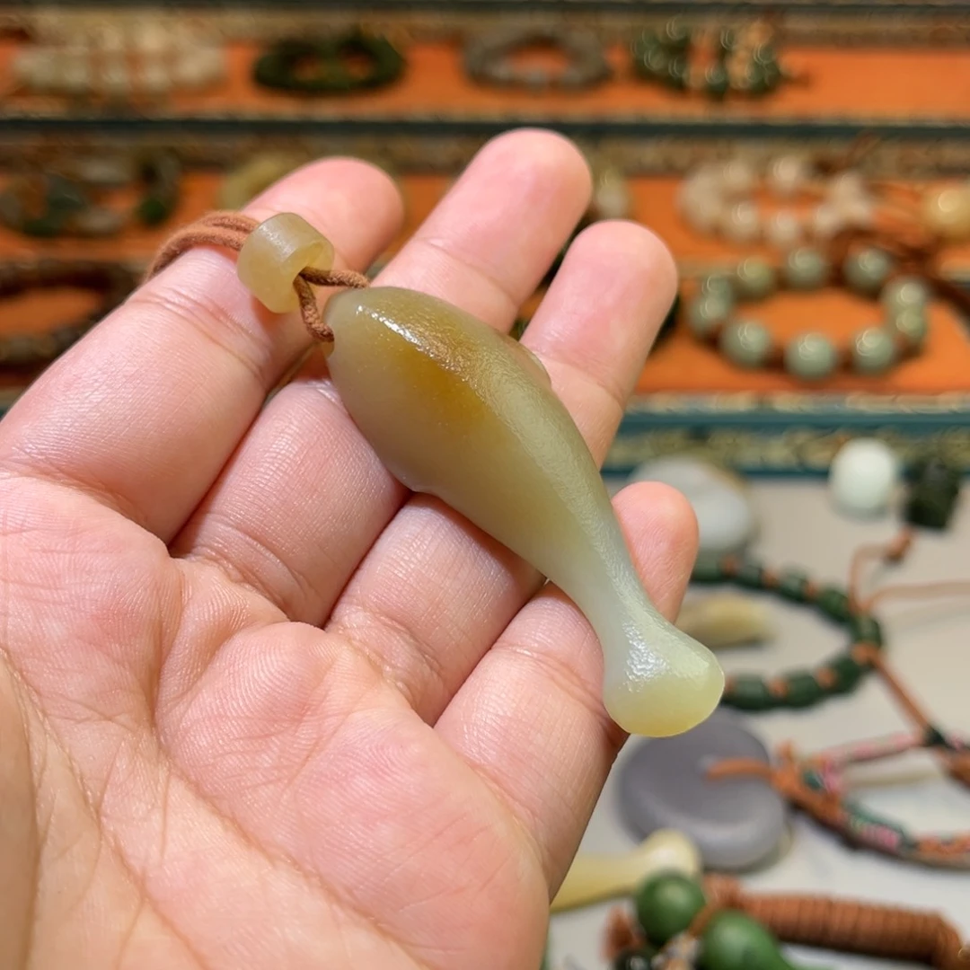 颈饰未镶嵌和田玉不****.