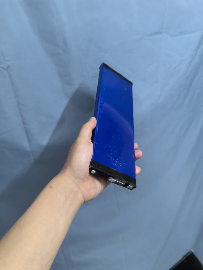 刀剑电芯35a两片（需要补电）