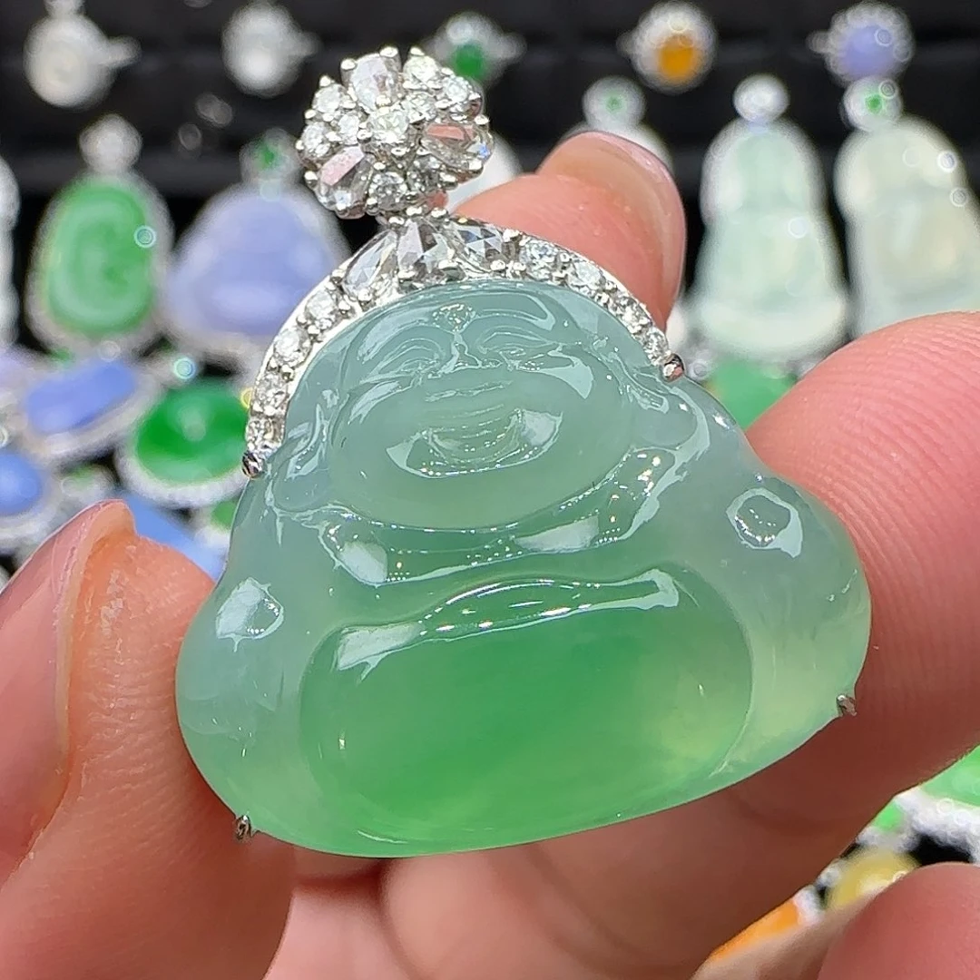 颈饰18K金镶嵌翡翠天然翡翠