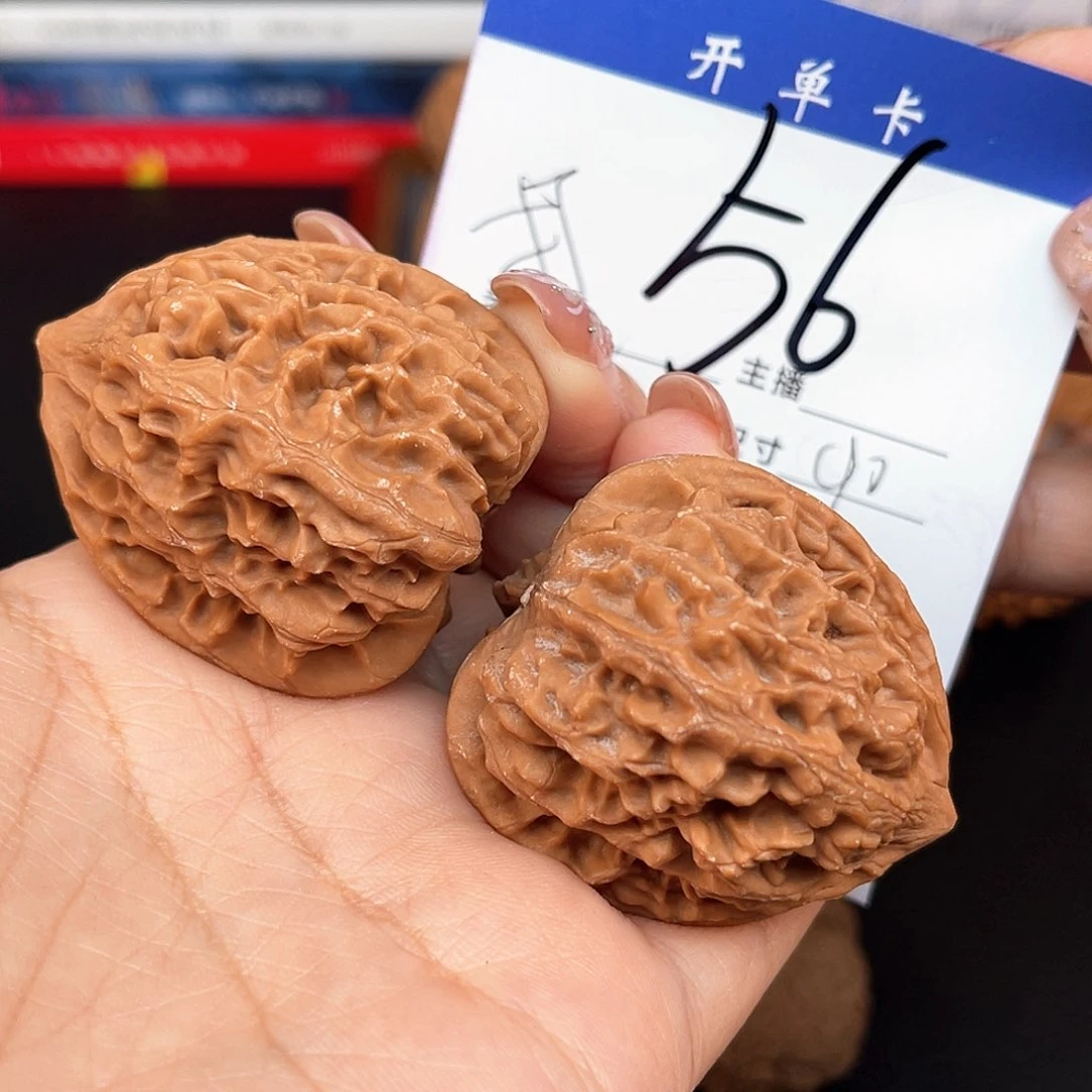 桃核吊坠鸡心40尺寸左右y