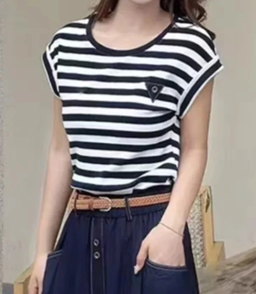 新款时尚显瘦气质针织条子上衣短袖