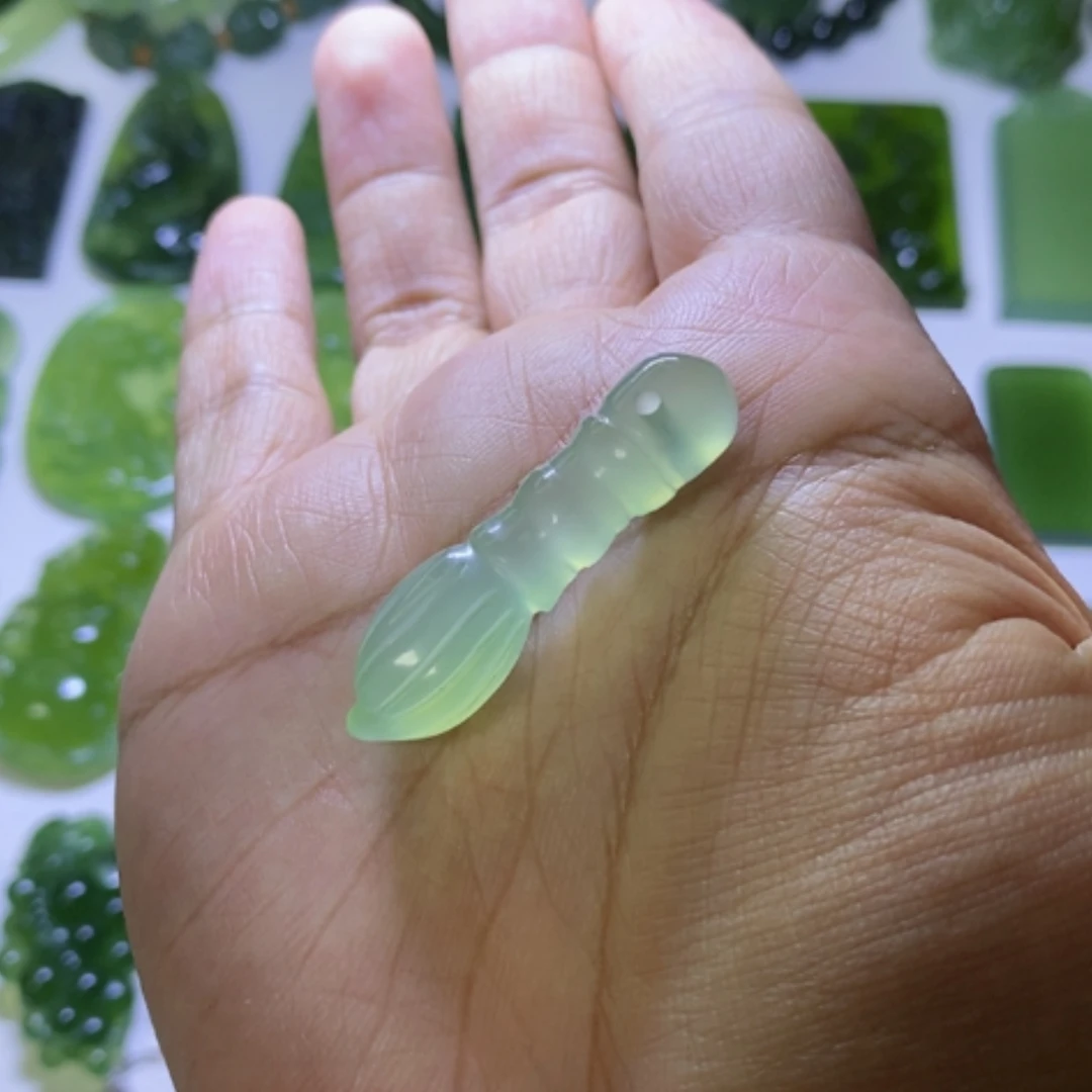 【闪购商品】未镶嵌蛇纹石玉颈饰