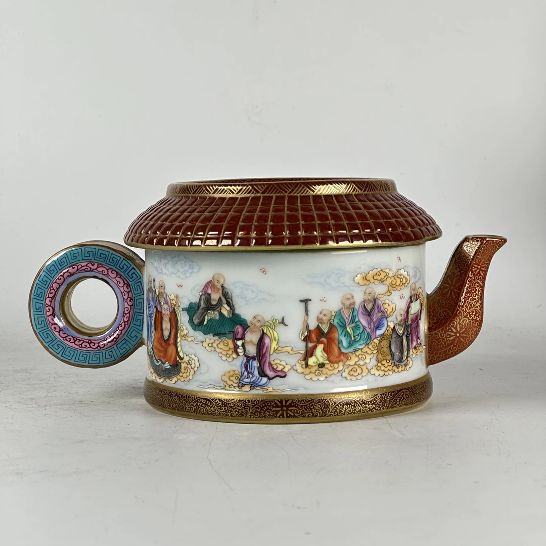 珐琅彩十八罗汉镂空茶壶收藏鉴赏