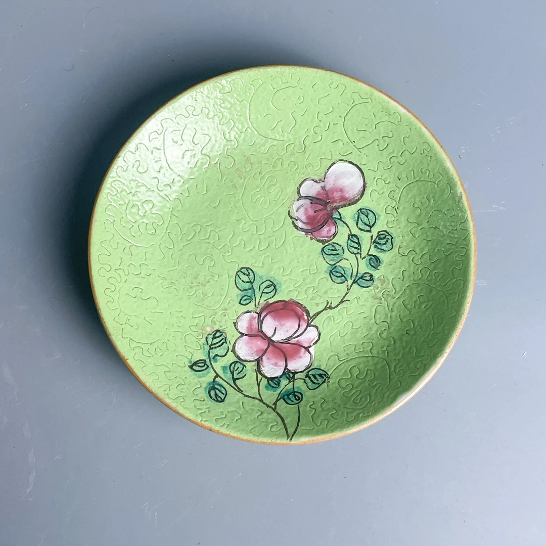 M25LB003979 - 清中期 松石绿地轧道粉彩花卉盘