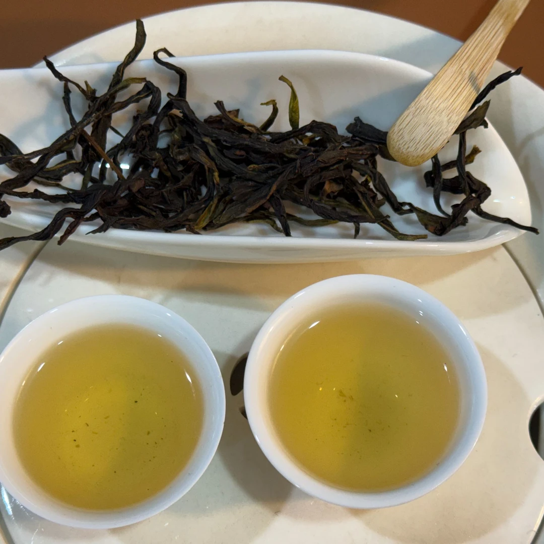 凤凰单丛茶六雪片大乌叶乌龙茶凤凰单枞茶精品高山茶叶茶厂