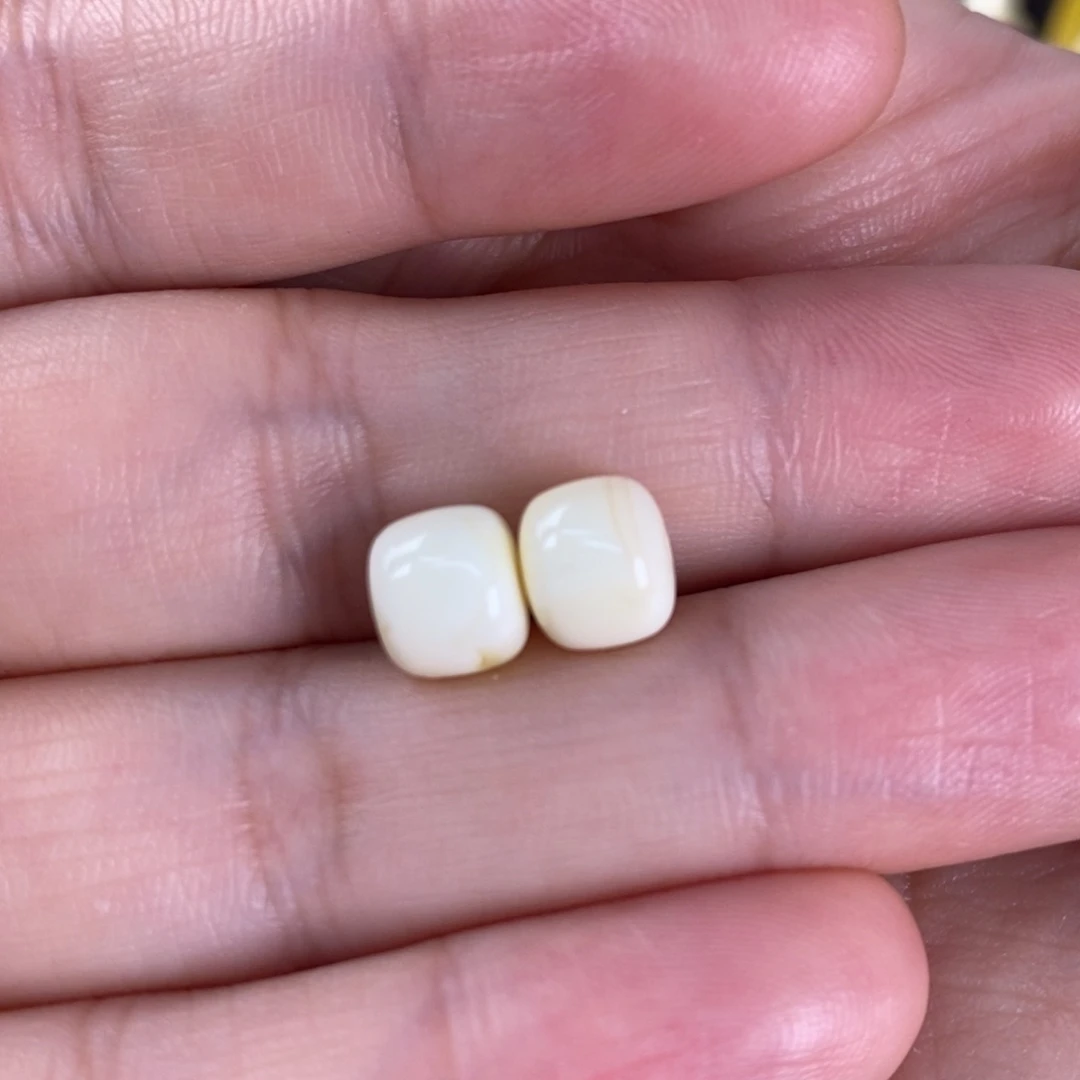 蜜蜡裸石未镶嵌დ****o蜜蜡