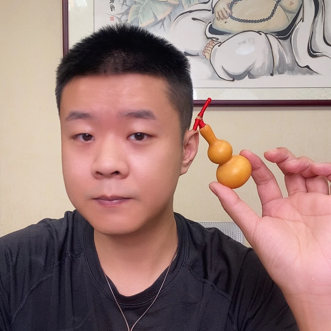 女***虎吊坠柏香籽/百香籽