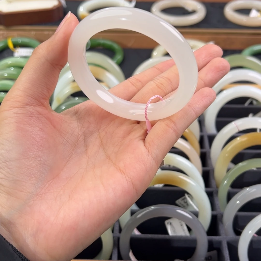 落***海和田玉未镶嵌手镯