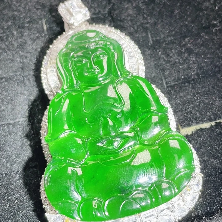 翡翠未镶嵌颈饰66