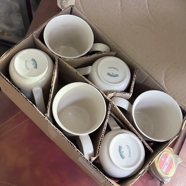 瓷片陶瓷盘子碗啥都有