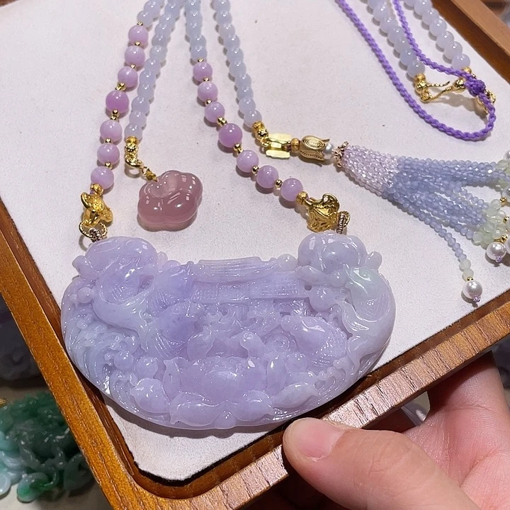 翡翠未镶嵌颈饰翡翠吊坠
