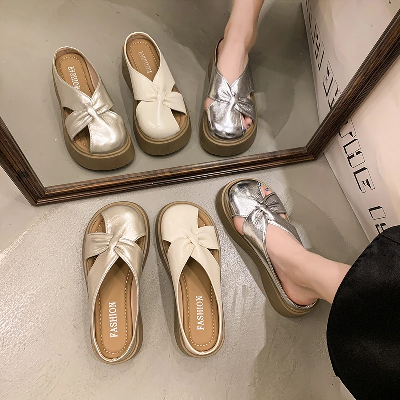 韩版交叉拼接软底轻便法式复古厚底包头拖鞋2025夏季新款软皮镂空