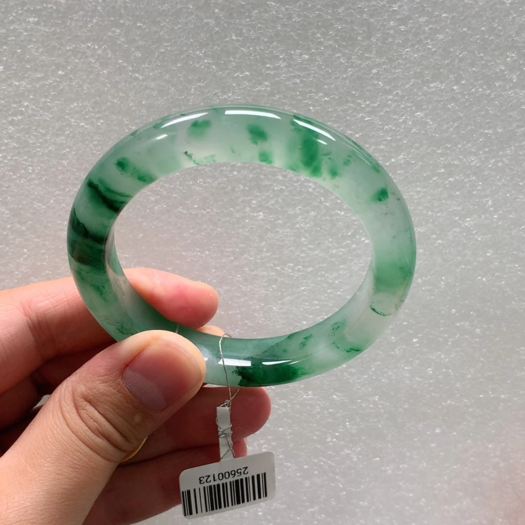 石英质玉手镯未镶嵌网****姐青青58-芬姐