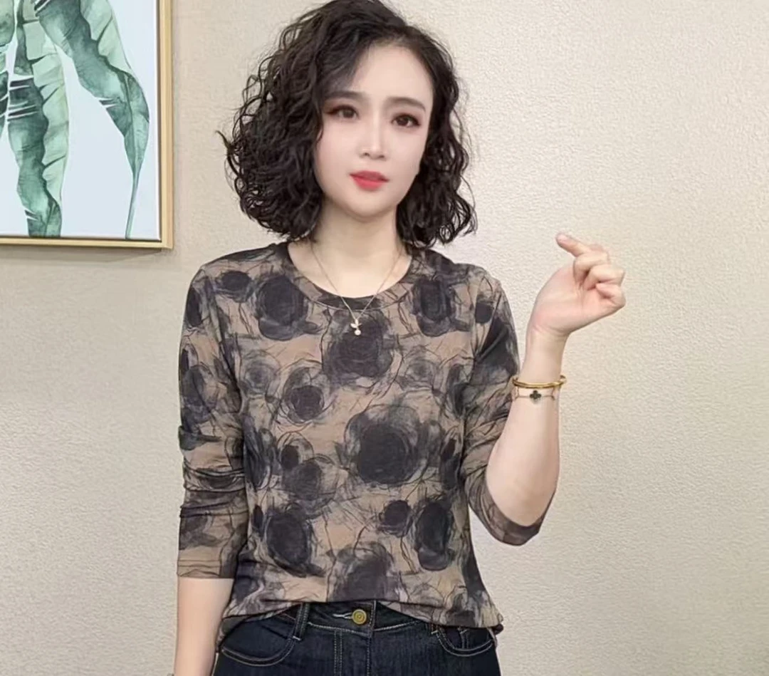 2025洋气百搭新款时尚减龄显瘦圆领气质长袖女上衣#58