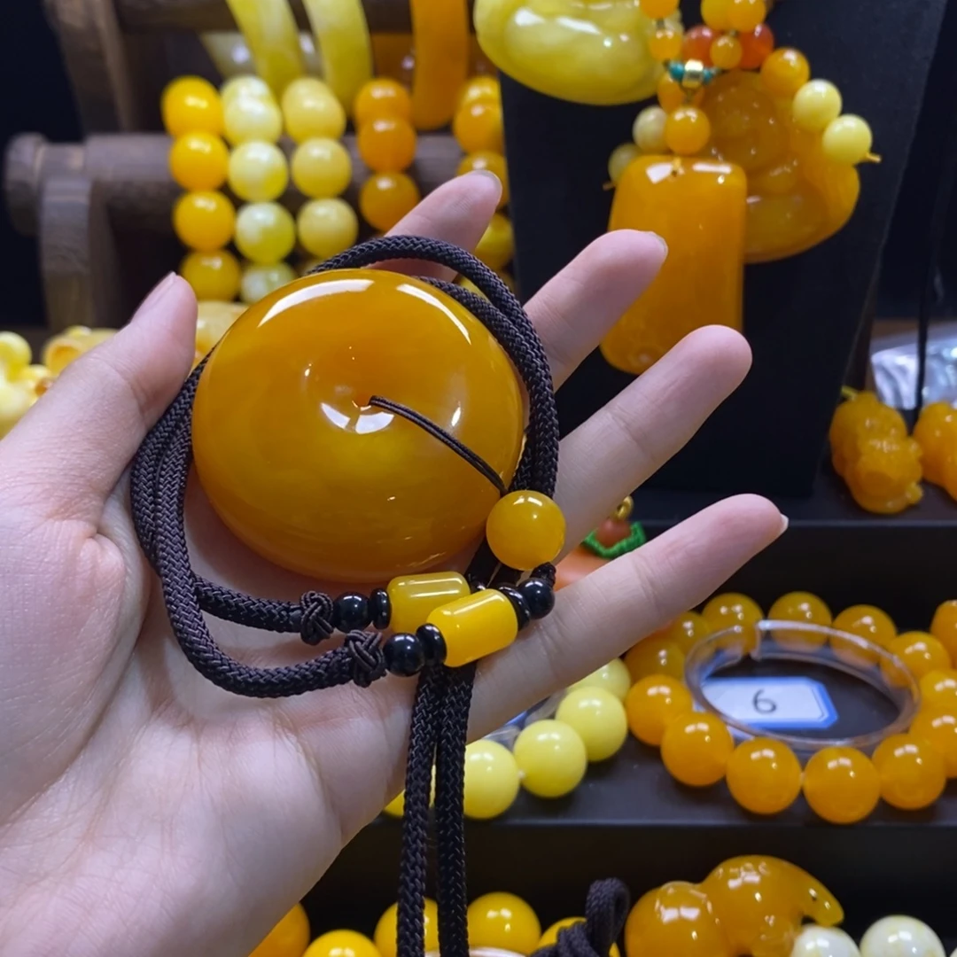 小***妈非金属全品无暇平安扣