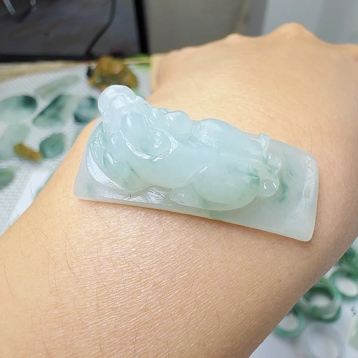 未镶嵌定制翡翠挂件