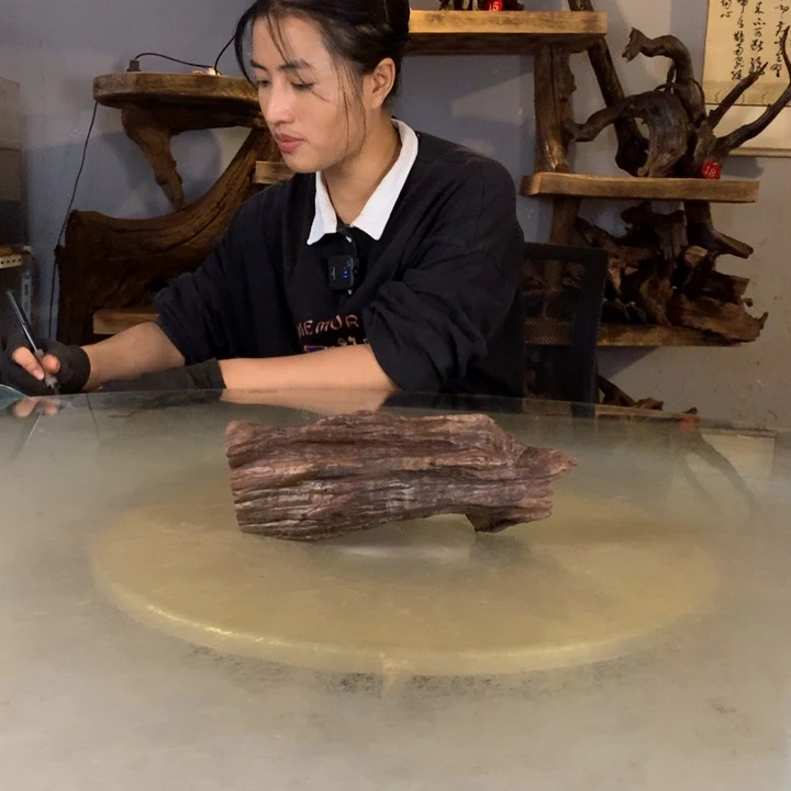 壹***7天然的云南紫柚木会黄水