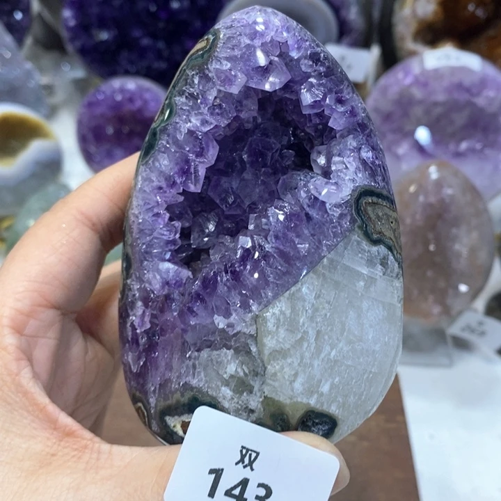 水晶大型摆件（非配饰）未镶嵌