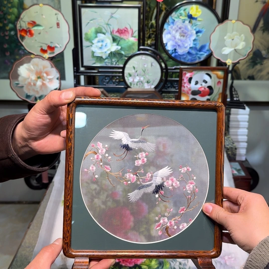 刺绣刺绣工艺精湛