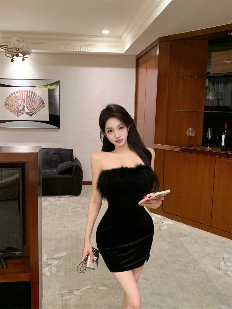 曜夜黑天鹅 毛毛拼接丝绒抹胸连衣裙性感小黑裙气质名媛包臀短裙
