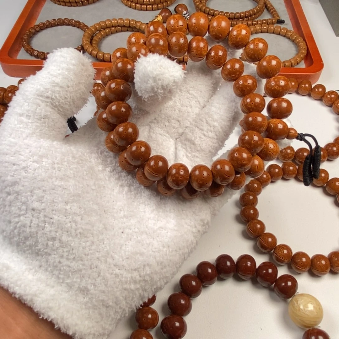 桃***夭手串桃核1.38手串跟1.4手持