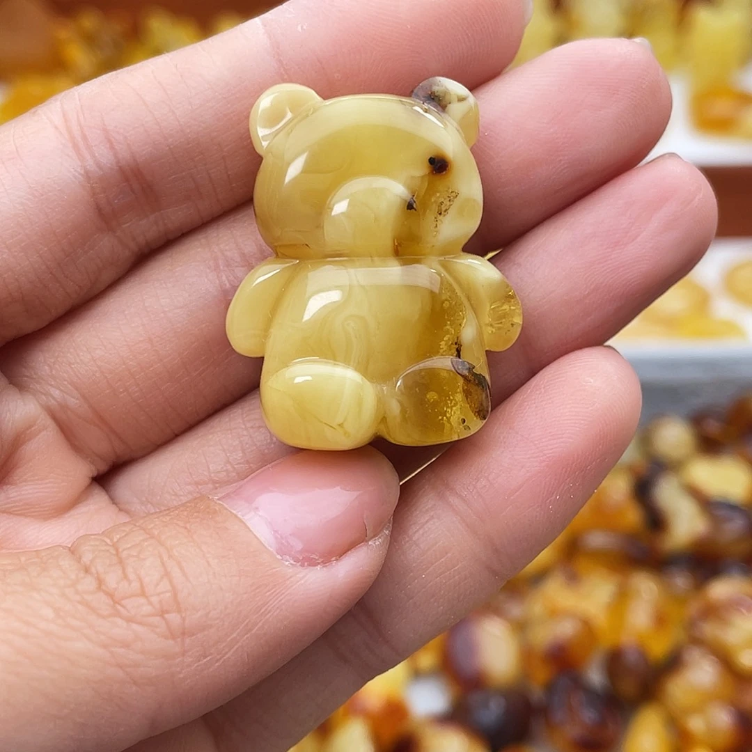 羊***咩琥珀未镶嵌吊坠(不含链)