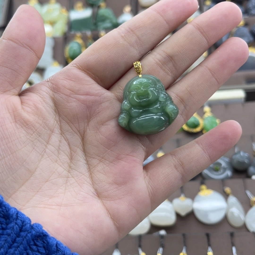 和田玉18K金镶嵌吊坠(赠链)