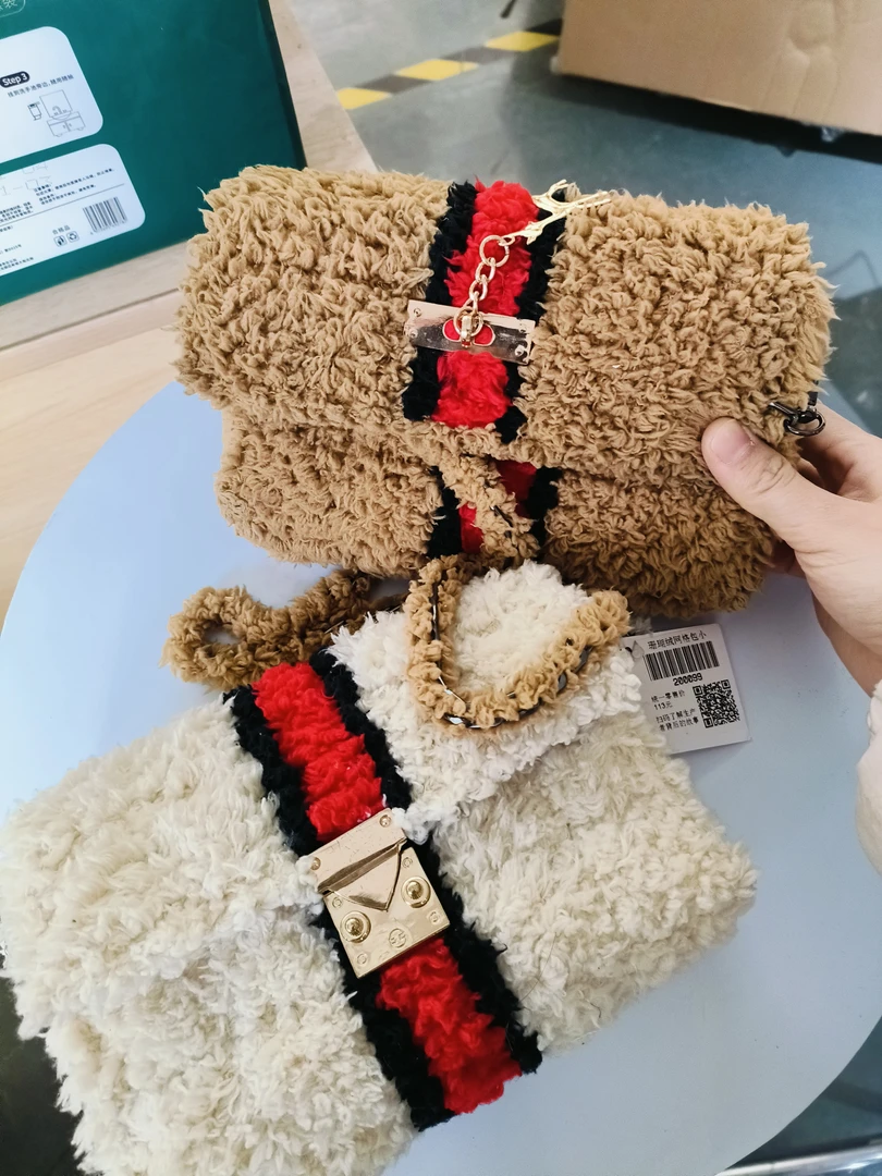 直播福利 手工挎包珊瑚绒包包