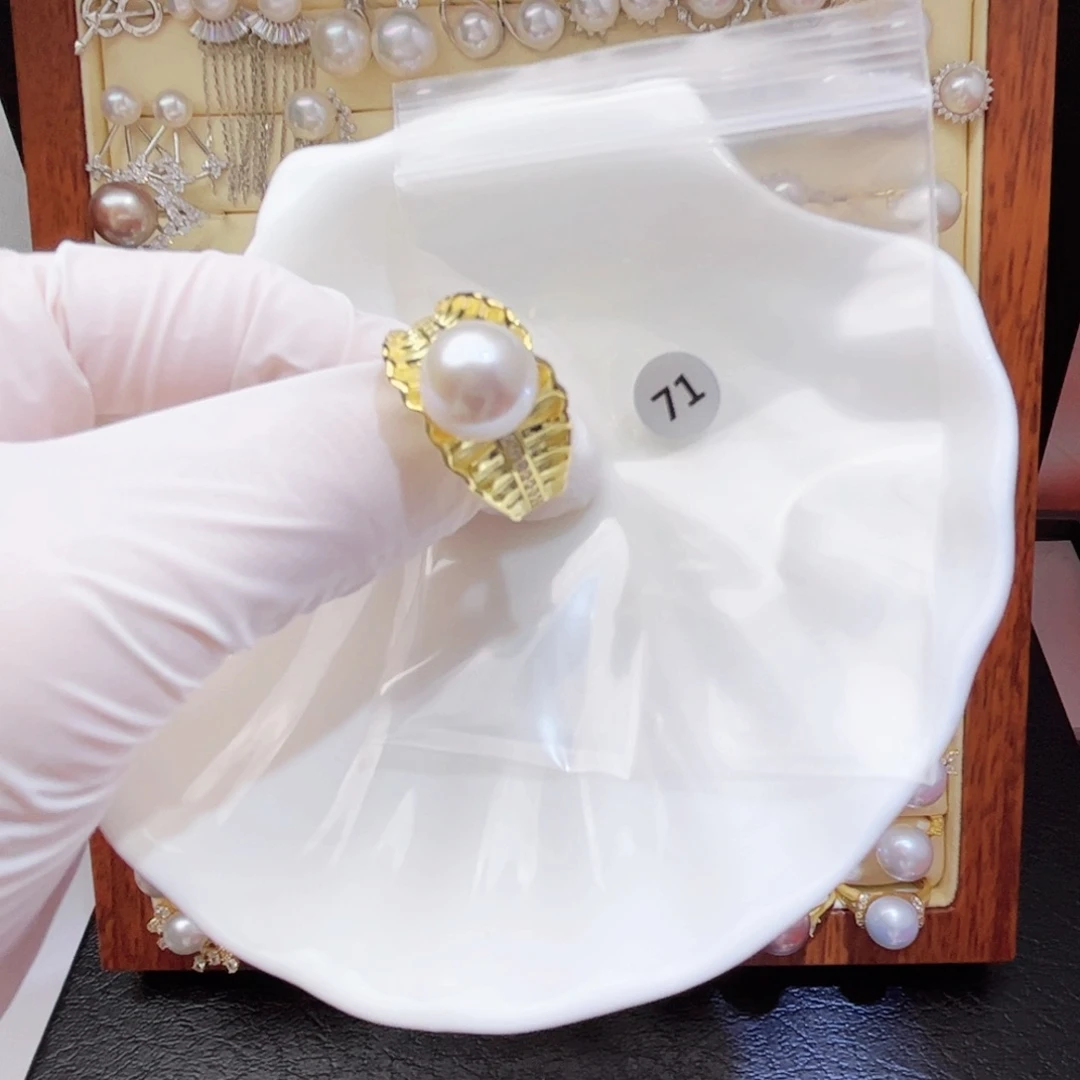 银S925镶嵌耳饰淡水珍珠