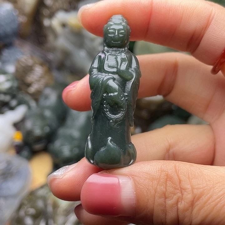 未镶嵌和田玉挂件