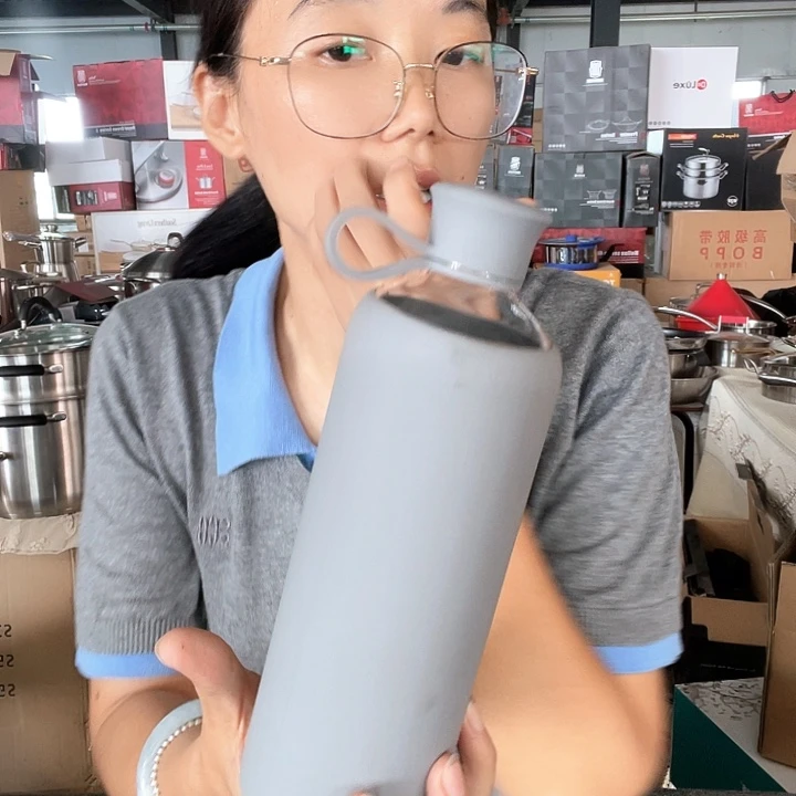 18-10不锈钢灰色瓶子