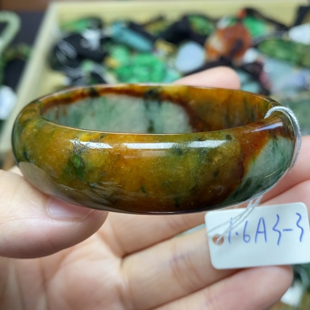 翡翠颈饰未镶嵌55.9贵妃6号