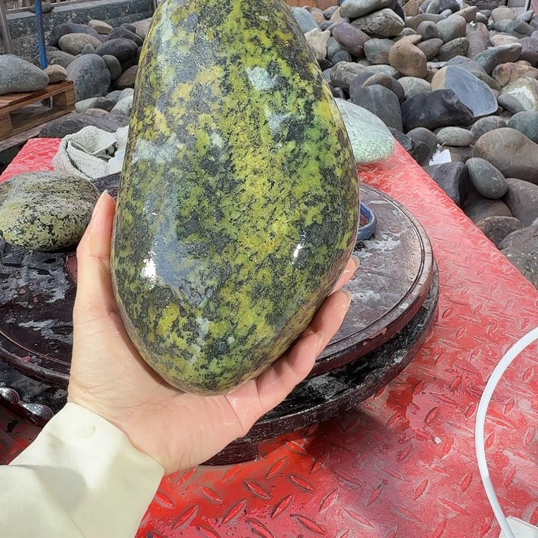 星***海蛇纹石玉未镶嵌天然原石摆件藏玉西藏