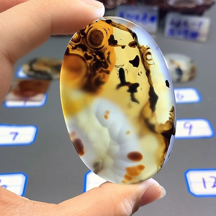 未镶嵌颈饰玛瑙/玉髓