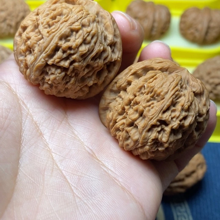 文玩核桃南疆石40天残