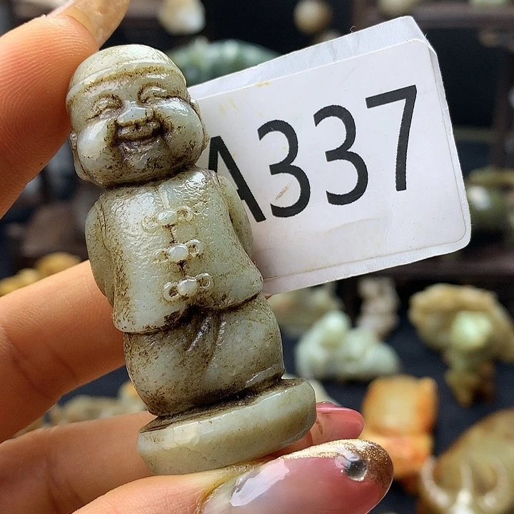 和田玉未镶嵌车挂