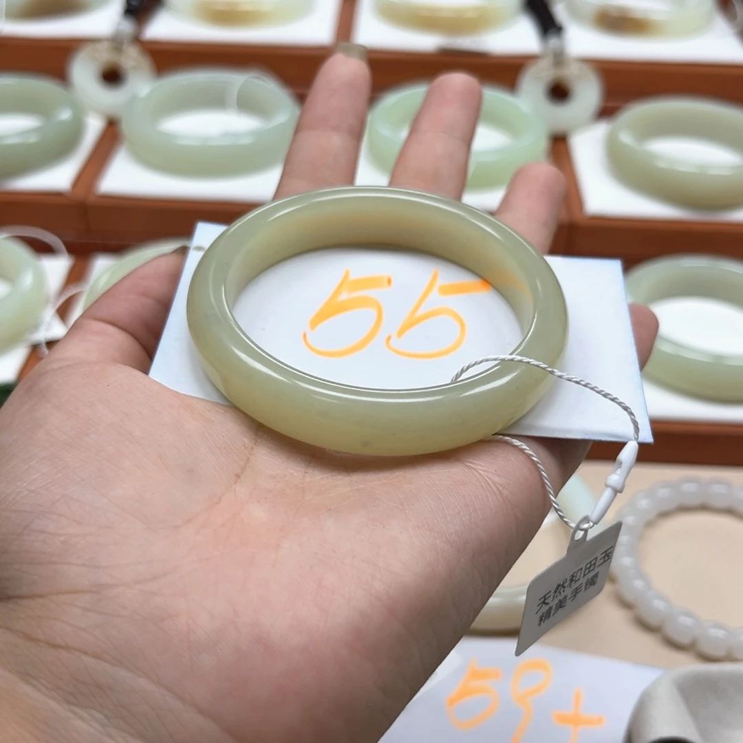 未镶嵌手镯和田玉浅茶晴福利款