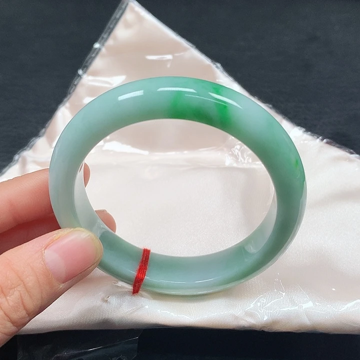 未镶嵌手镯翡翠54圈