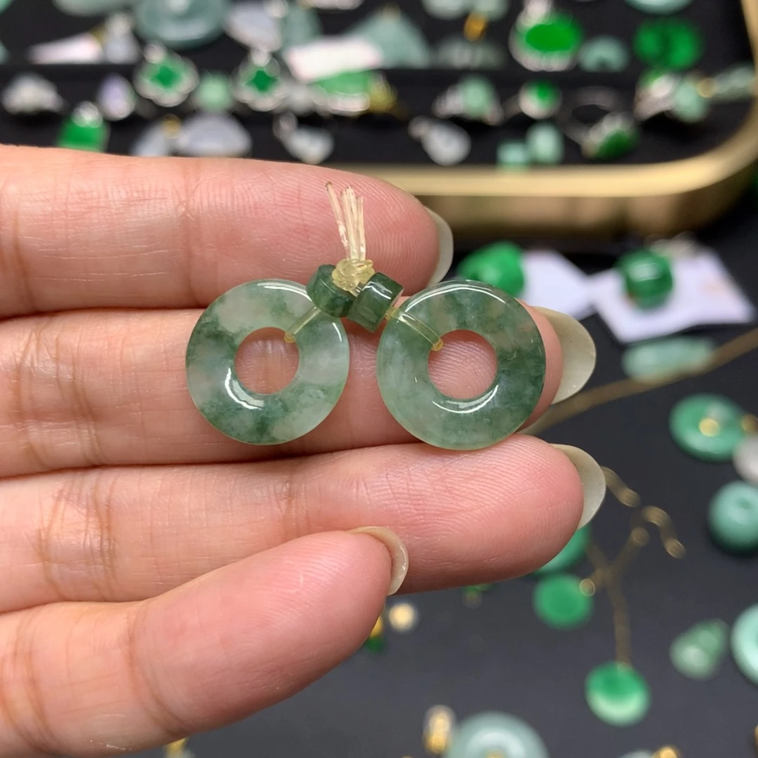 吊坠(不含链)未镶嵌翡翠有纹裂