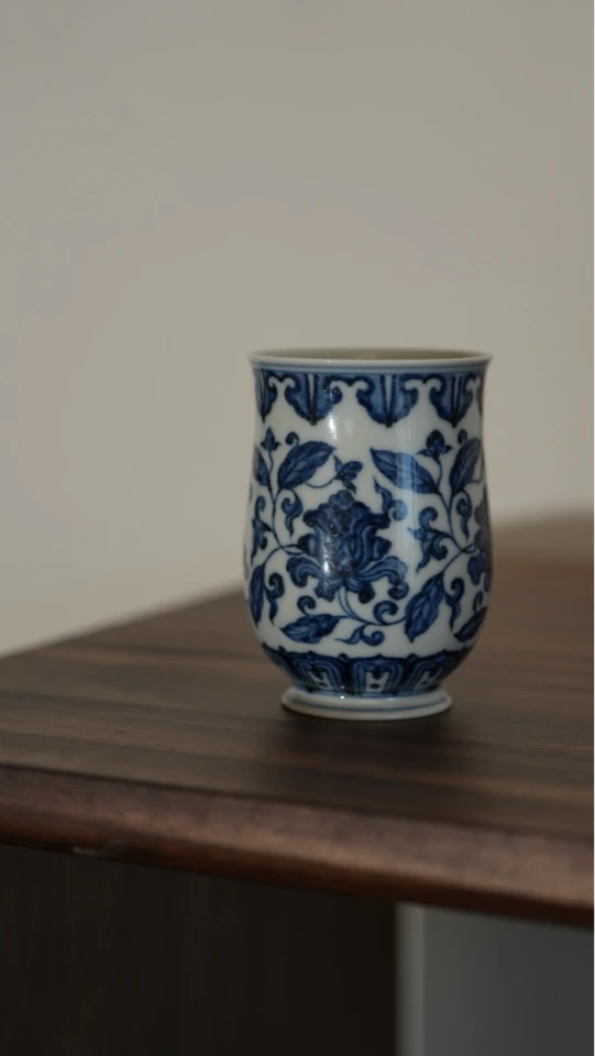 玉面拙青青花缠枝宝相花郁金香杯闻香
