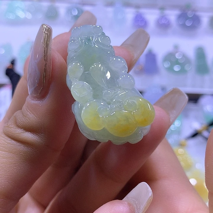 翡翠颈饰未镶嵌天然翡翠A货吊坠