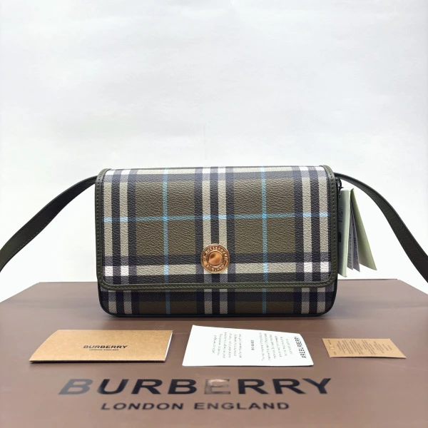 未使用/包包/博柏利/250618EL0013