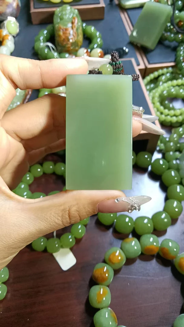 河磨玉精品挂件，