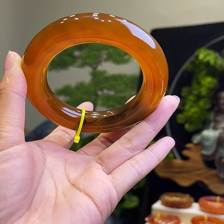 玛瑙/玉髓手镯未镶嵌