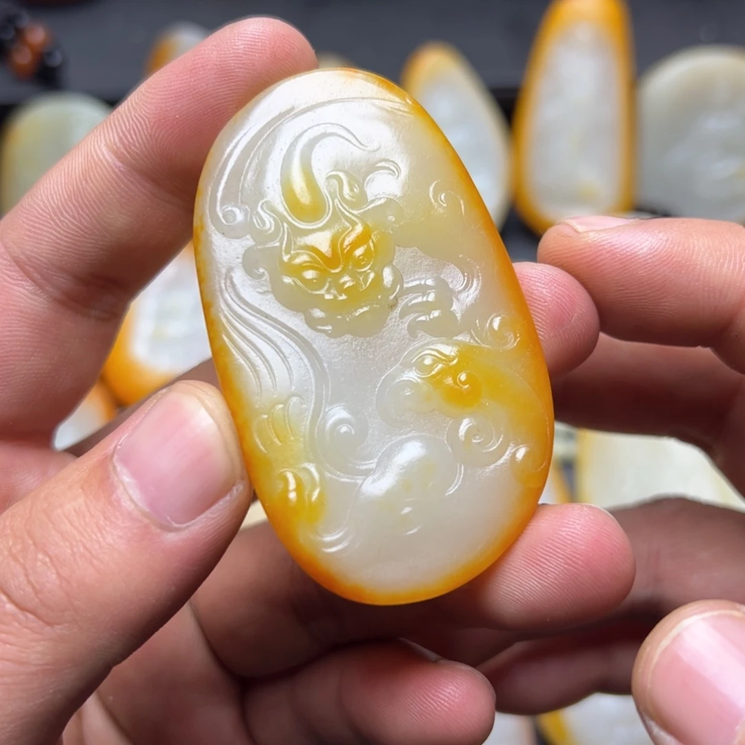 和田玉未镶嵌挂件