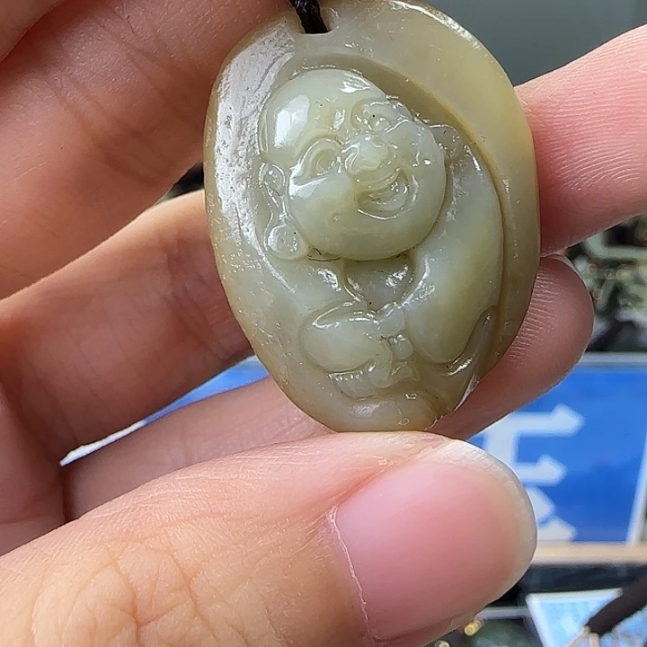 颈饰未镶嵌和田玉