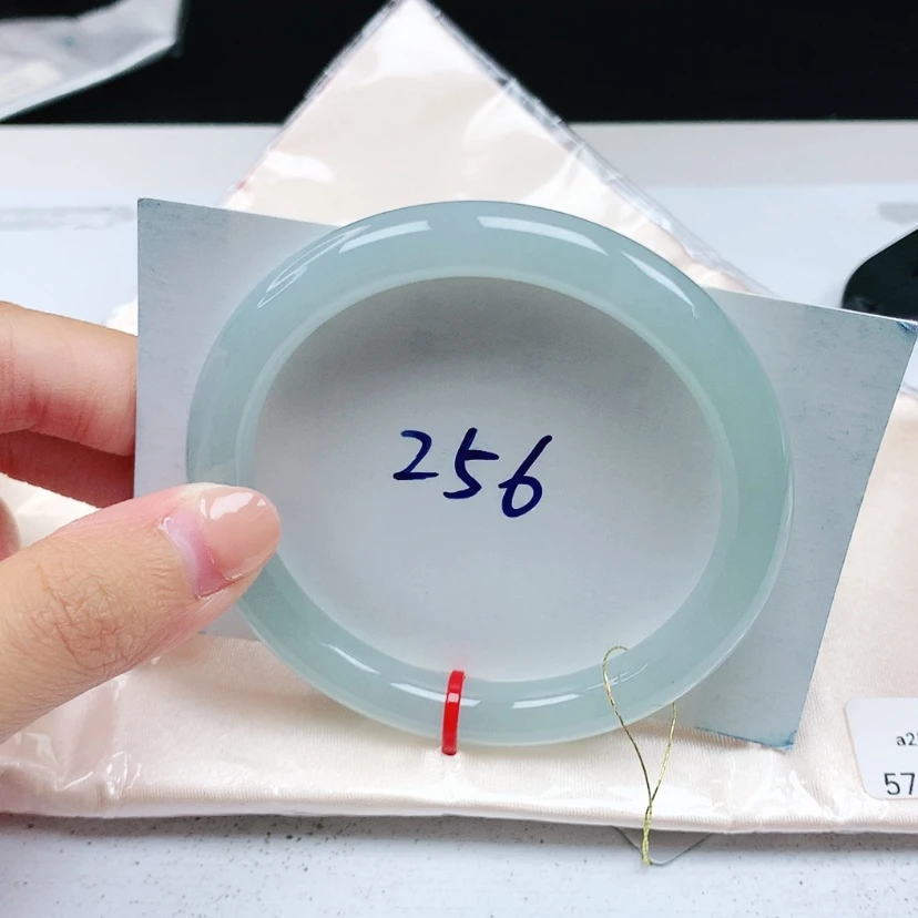 【闪购商品】翡翠手镯未镶嵌57.2圈