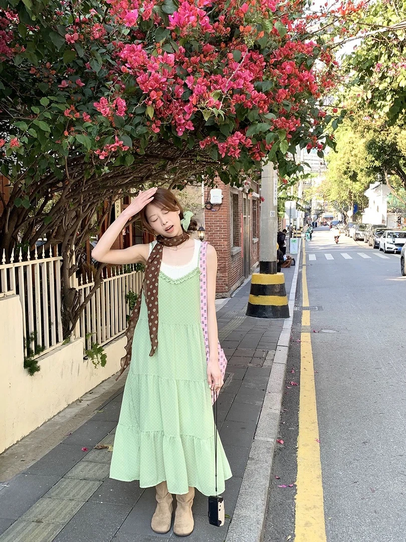 【张开心】温柔木耳边拼接波点吊带裙+蕾丝花边吊带背心发圈三件套