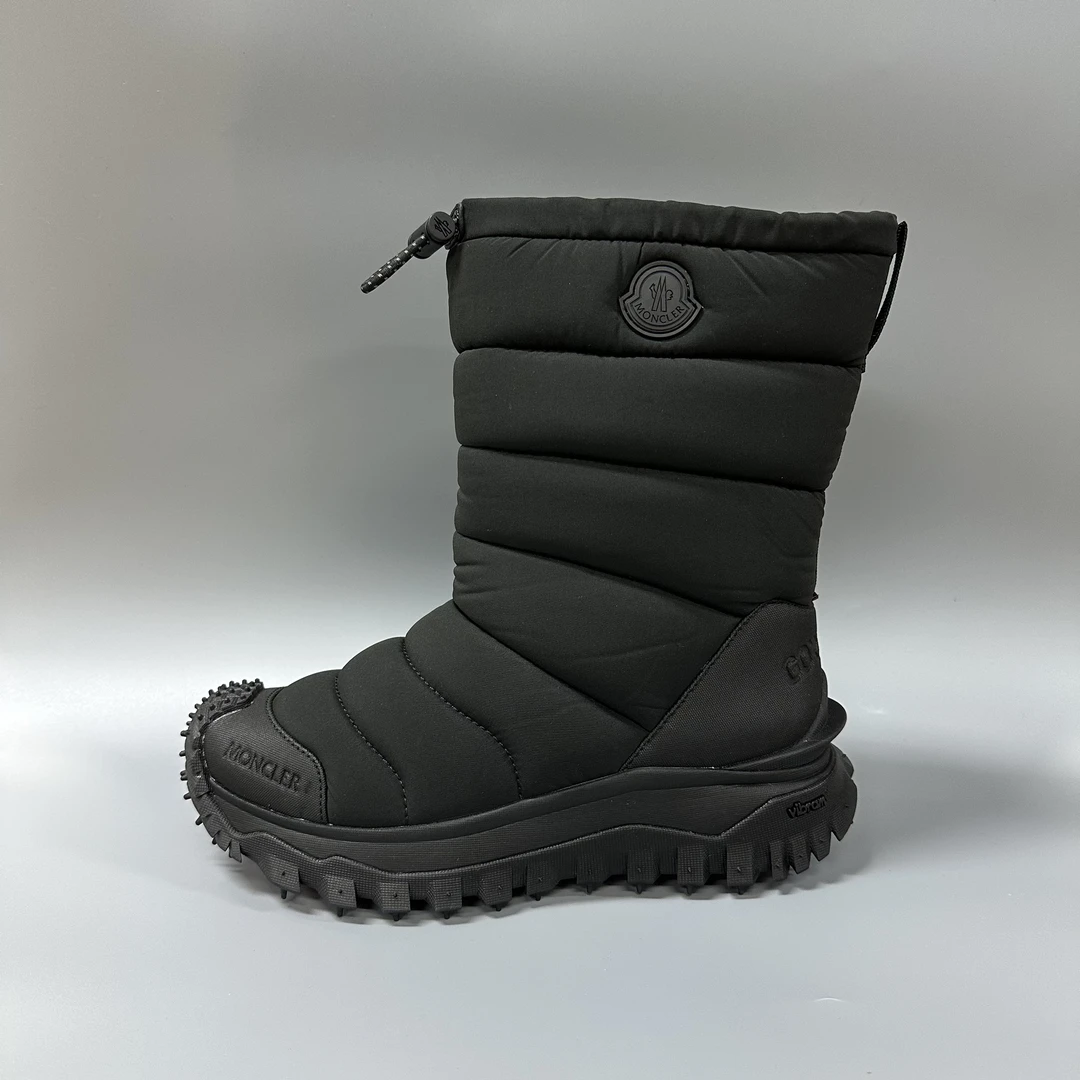 MONCLER/蒙口 mo085 黑色面包靴 红底 时尚百搭